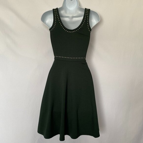 Rosie Harlow Green & Stud Design Dress - Picture 4 of 8